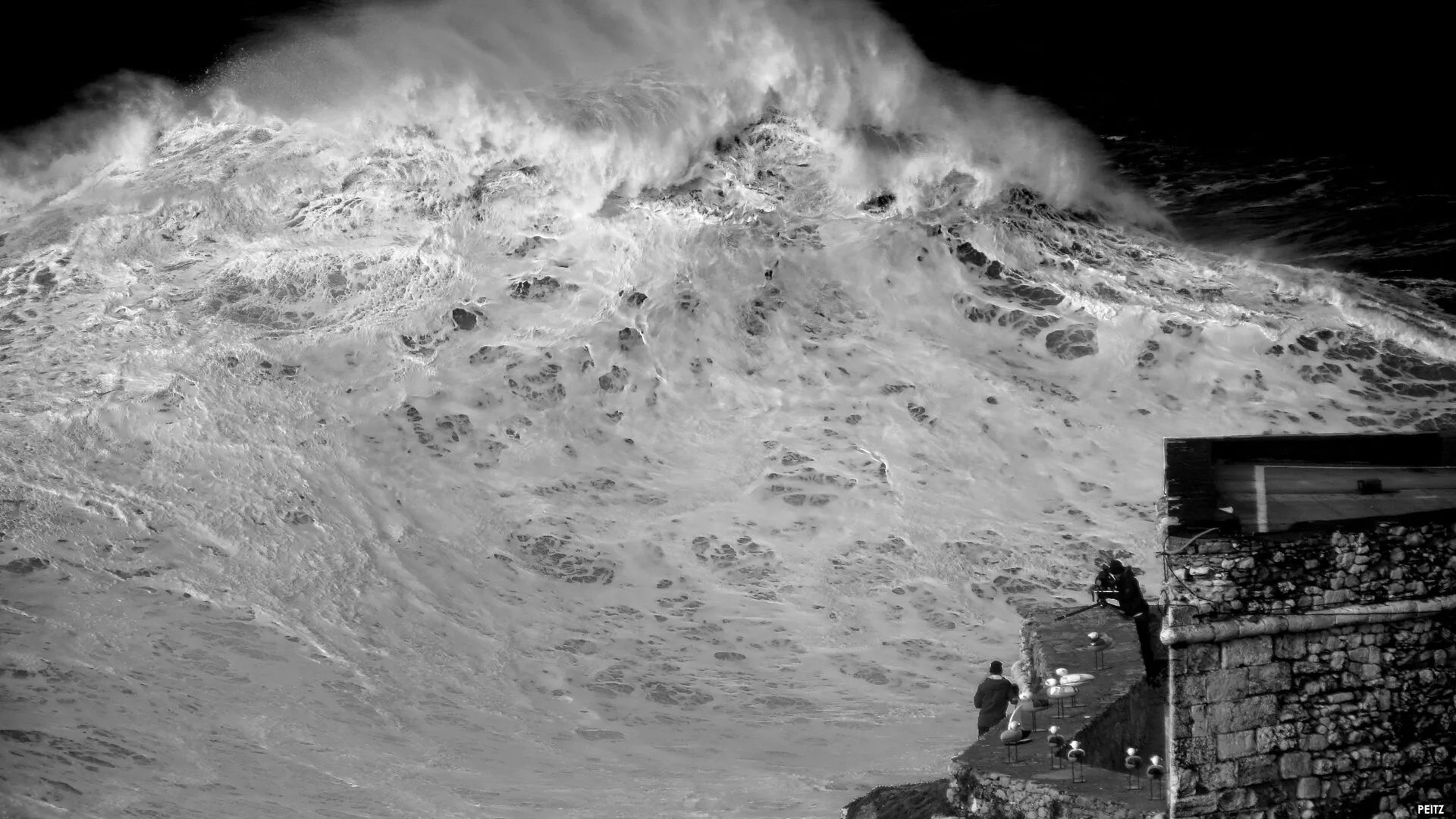 Ondas da Nazaré, Portugal