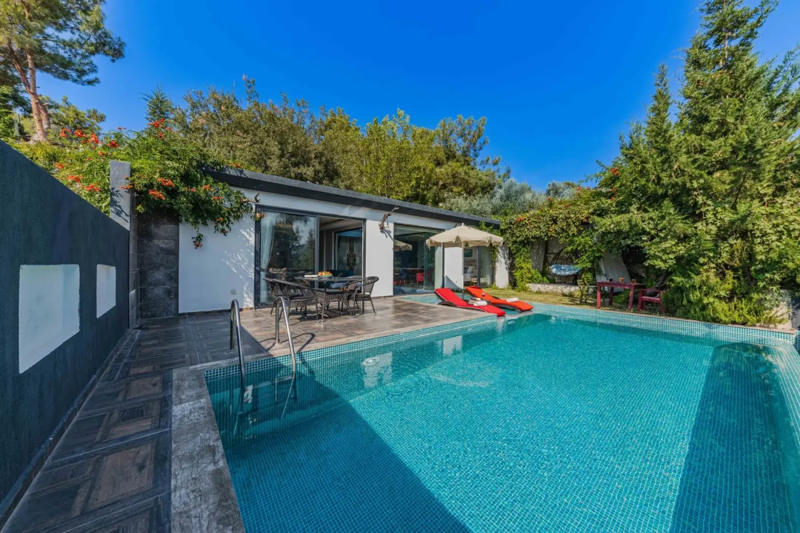 Villa Prainha by LovelyStay