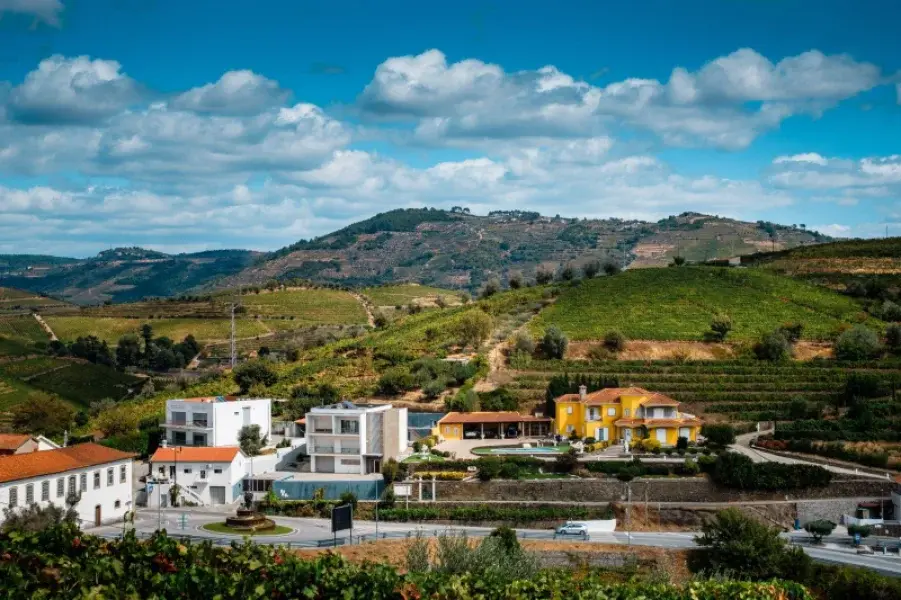 ON THE WAY – Mindelo Beach Guest House