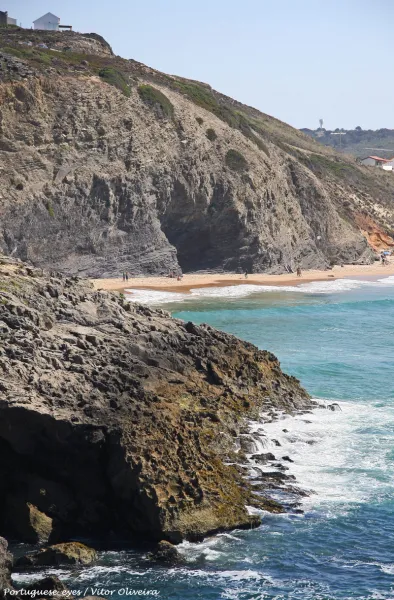 Monte Clérigo Beach