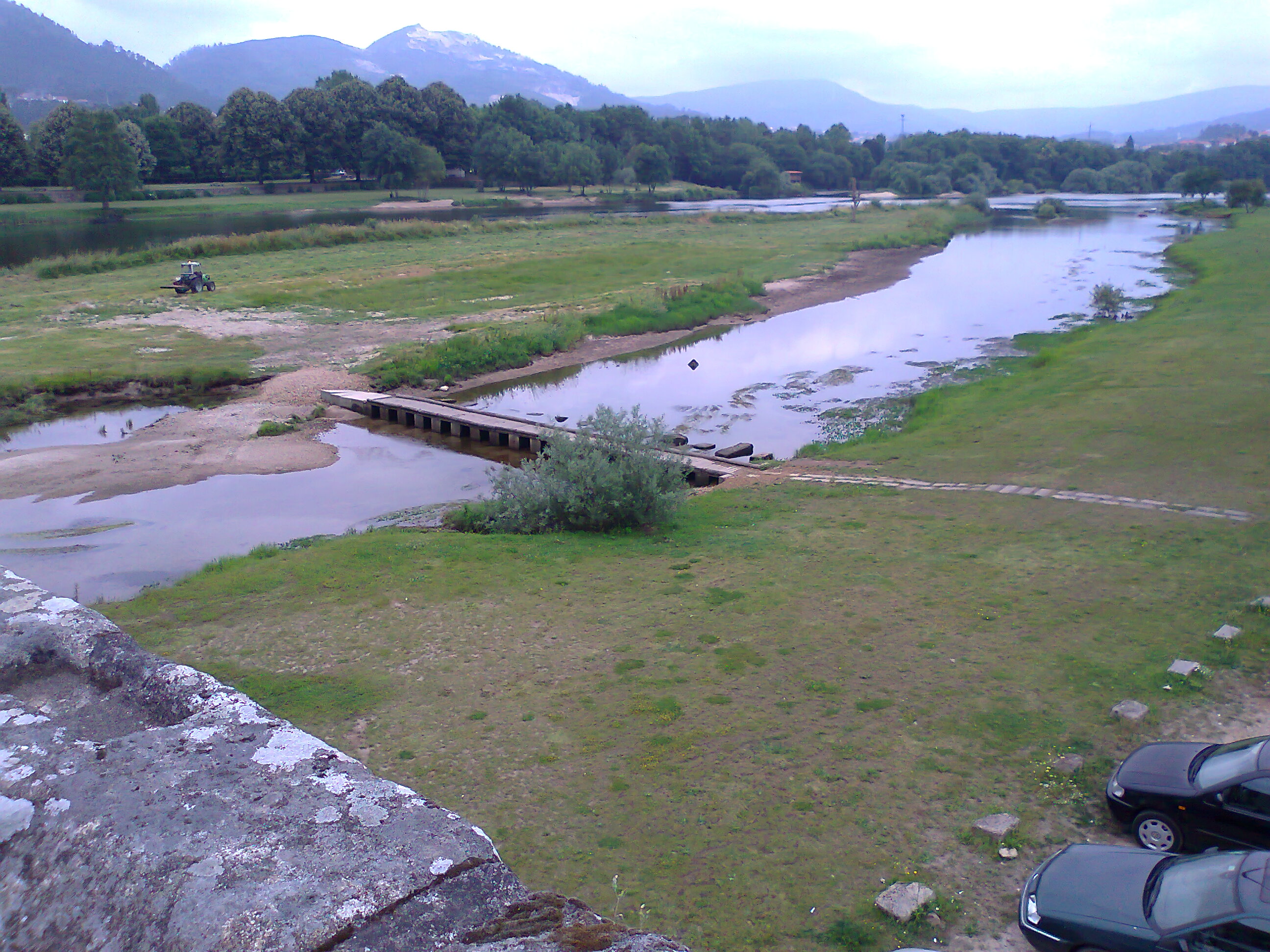 Rio Lima River Beaches Route: From Ponte de Lima to Arcos de Valdevez