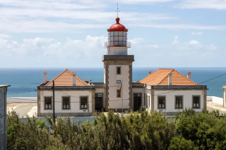 Casa do Farol da Arrábida