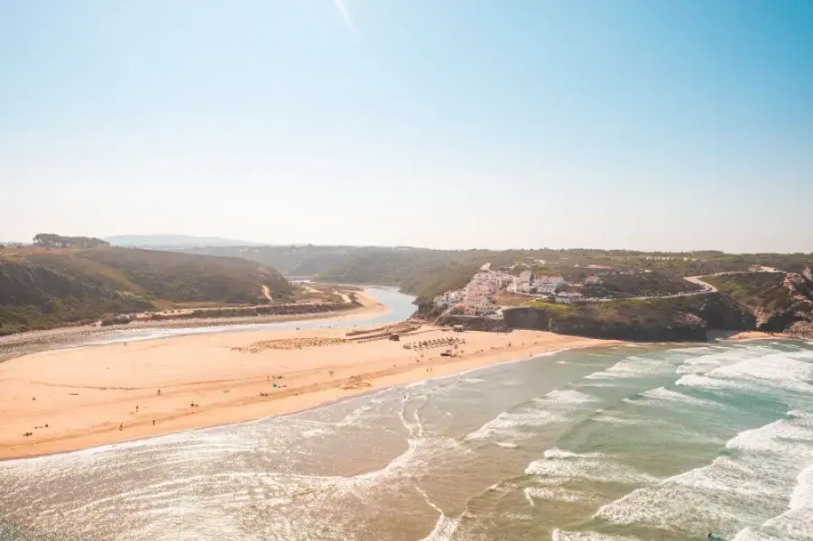 Hotel Mar e Sol VNMF by Umbral